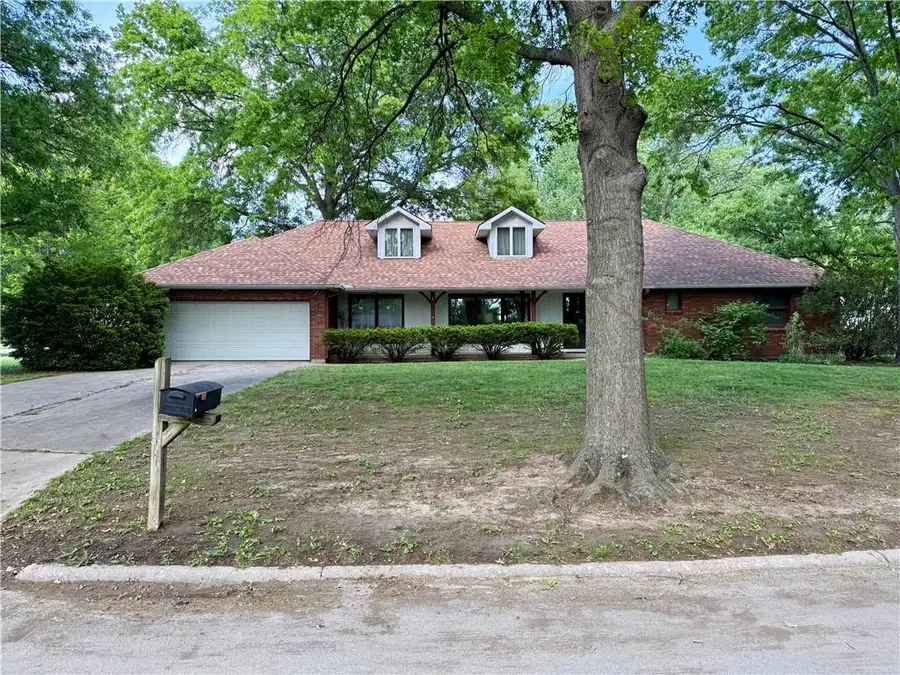 538 Lindley Drive, Lawrence, KS 66049 - #2