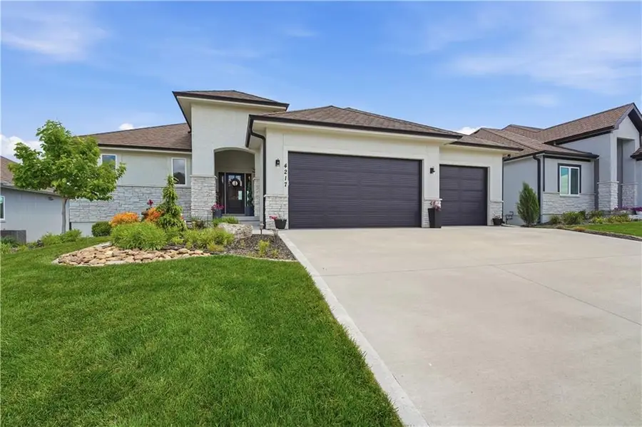 4217 NE Overbrook Drive, Lees Summit, MO 64064 - #2