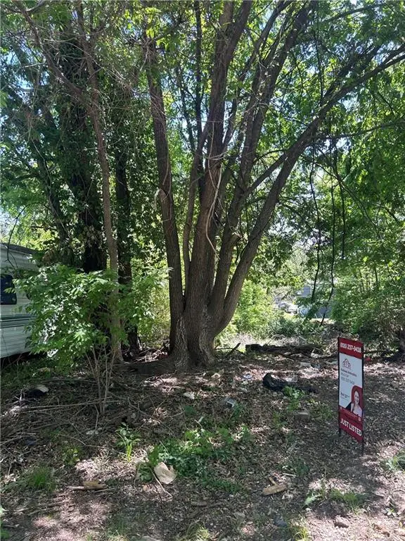 4325 Askew Avenue, Kansas City, MO 64130
