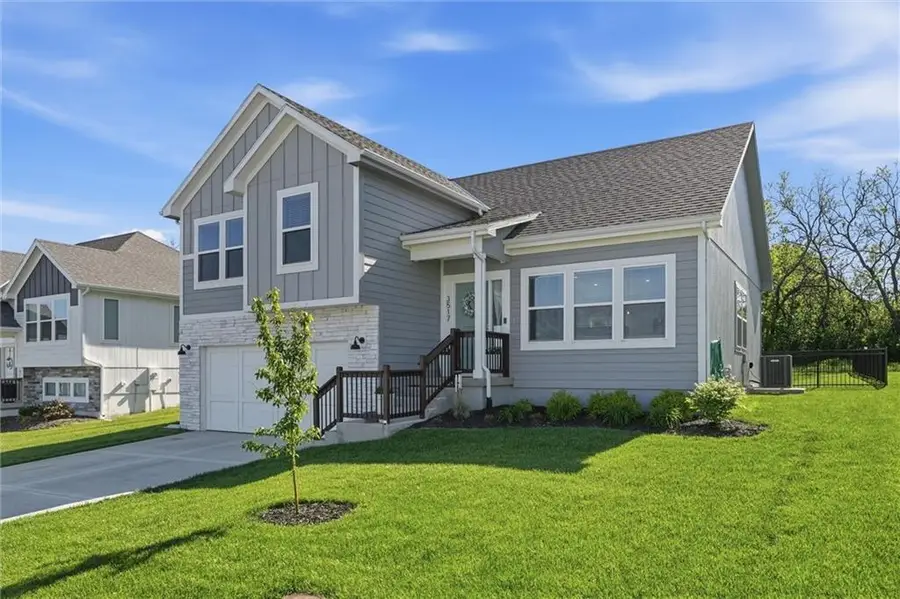 3517 SE Corbin Drive, Lees Summit, MO 64082 - #2