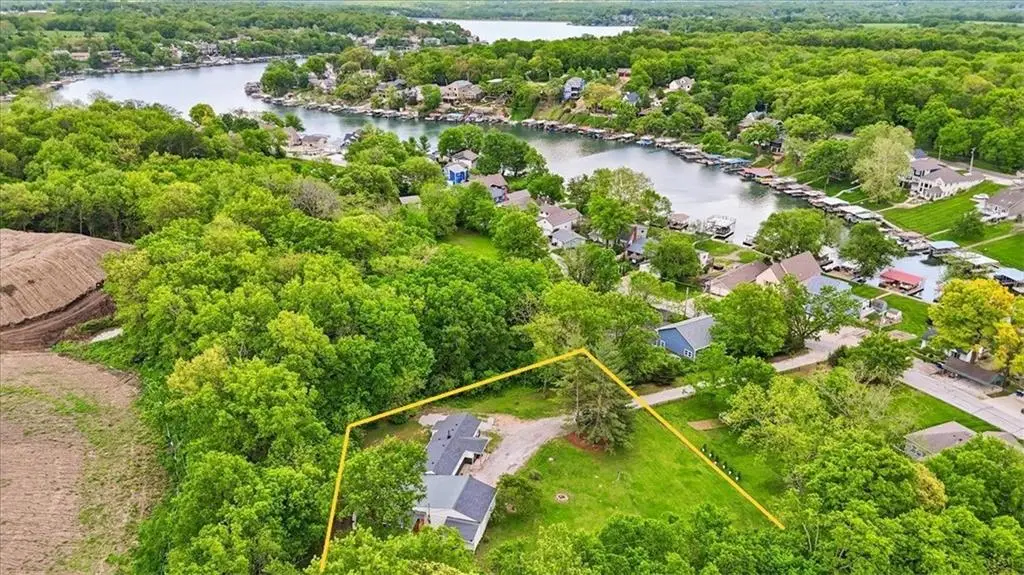 28 Tla Lake Shore Drive Street, Lees Summit, MO 64086 - #1