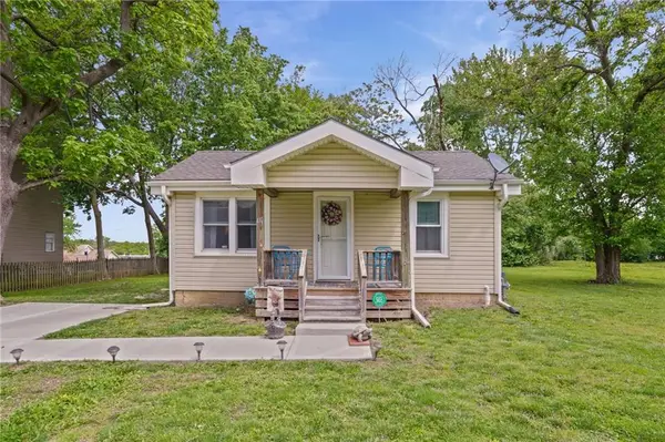 410 NE 75th Terrace, Kansas City, MO 64118