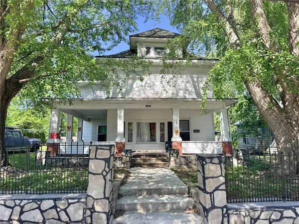 1423 Main Street, Trenton, MO 64683