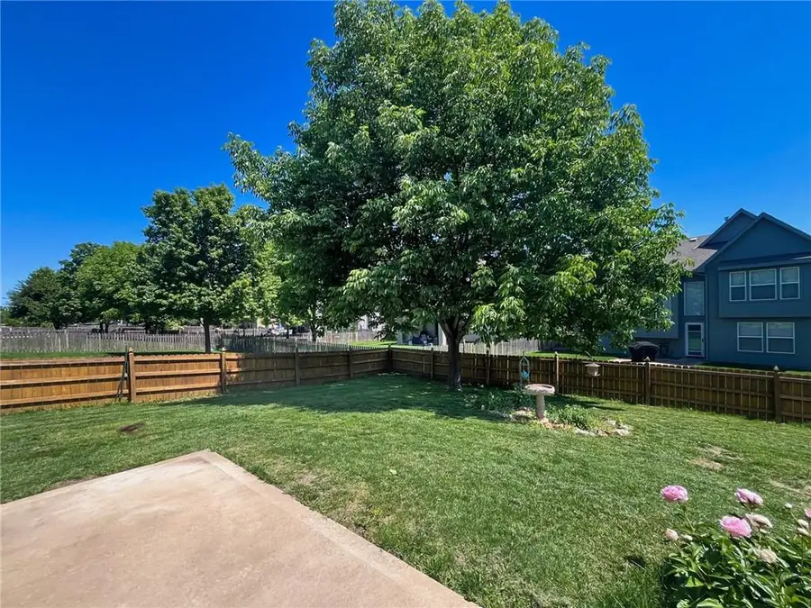 12465 S Quail Ridge Drive, Olathe, KS 66061 - #2