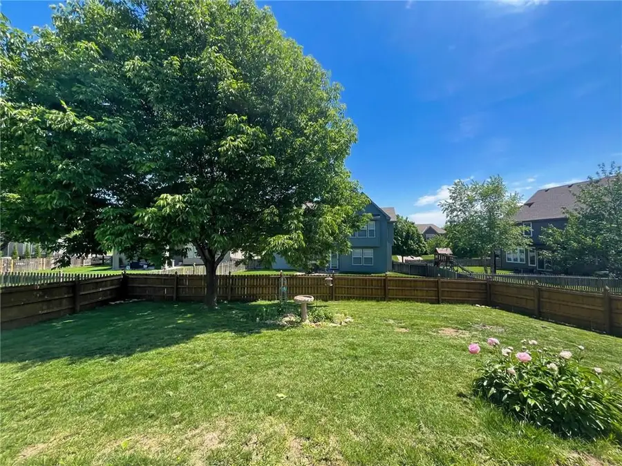 12465 S Quail Ridge Drive, Olathe, KS 66061 - #3