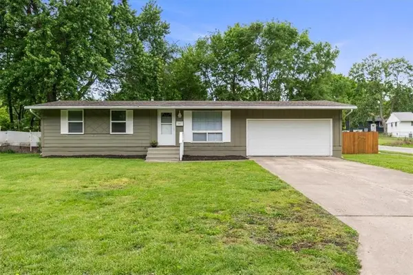 8501 E 93rd Street, Kansas City, MO 64138