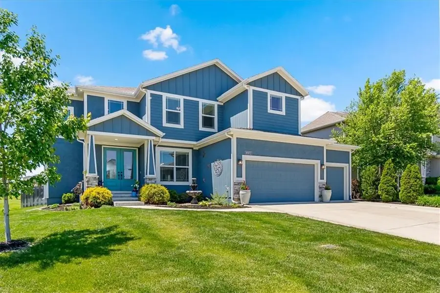 16972 S Hunter Street, Olathe, KS 66062 - #2
