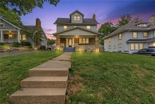 108 W 61st Terrace, Kansas City, MO 64113