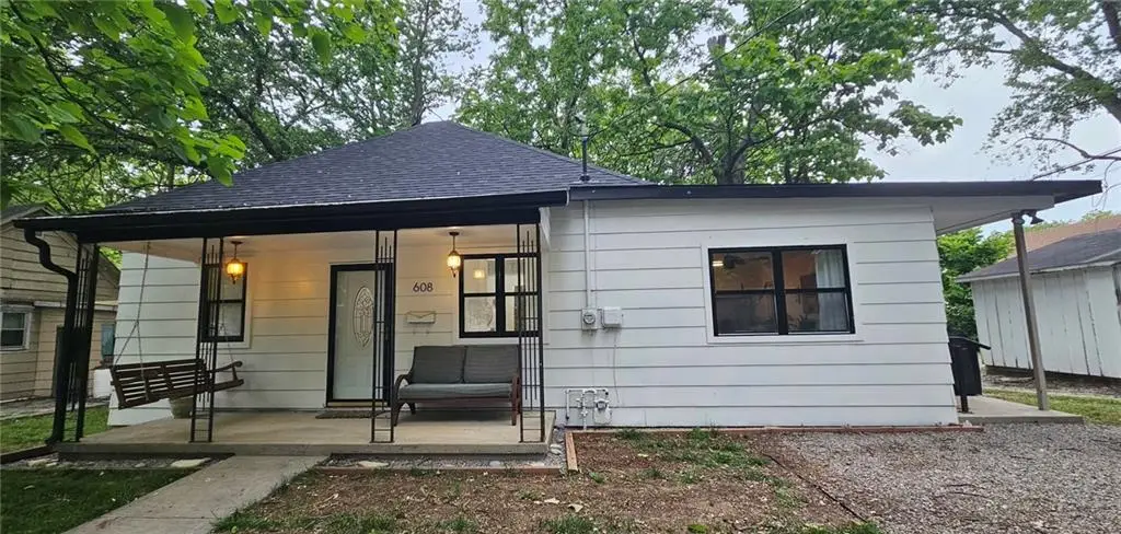 608 W 8th Street, Pittsburg, KS 66762 - #1