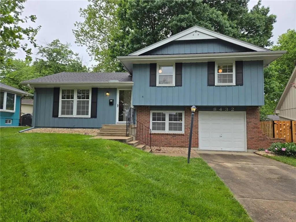 8432 Evanston Avenue, Raytown, MO 64138 - #1