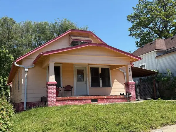 2223 S 14th Street, St Joseph, MO 64503