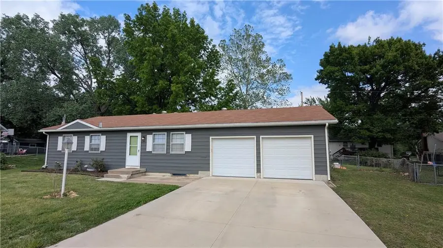 3622 SE Pinecrest Court Se, Topeka, KS 66605 - #2