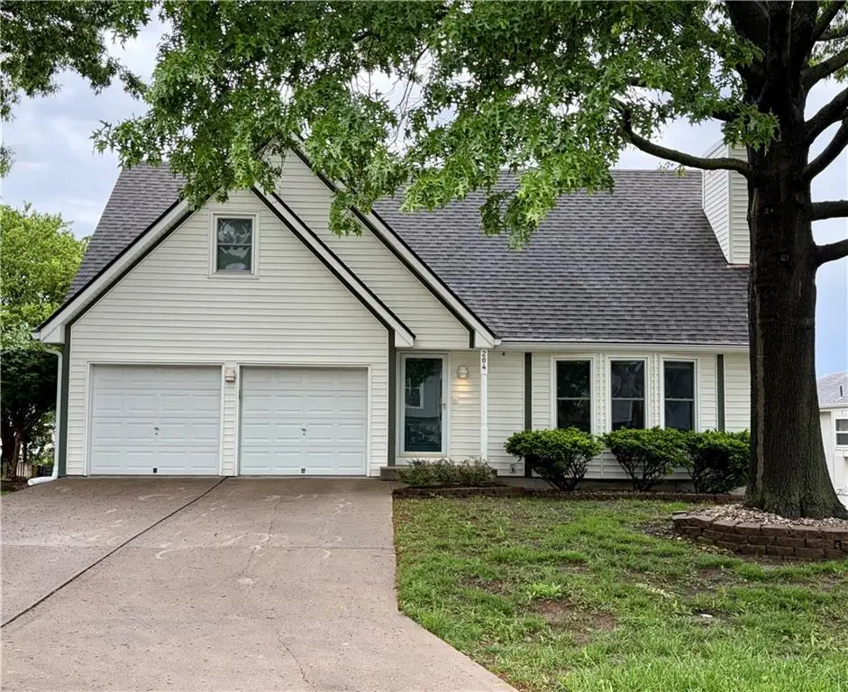 204 NE 6th Street, Blue Springs, MO 64014 - #1