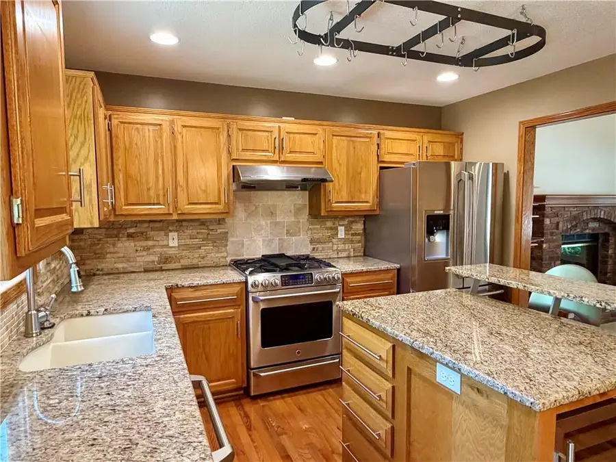 204 NE 6th Street, Blue Springs, MO 64014 - #2