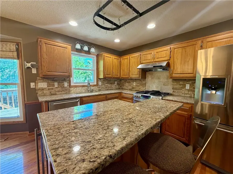 204 NE 6th Street, Blue Springs, MO 64014 - #3