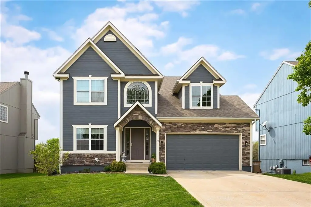 712 S Adams Street, Raymore, MO 64083 - #1