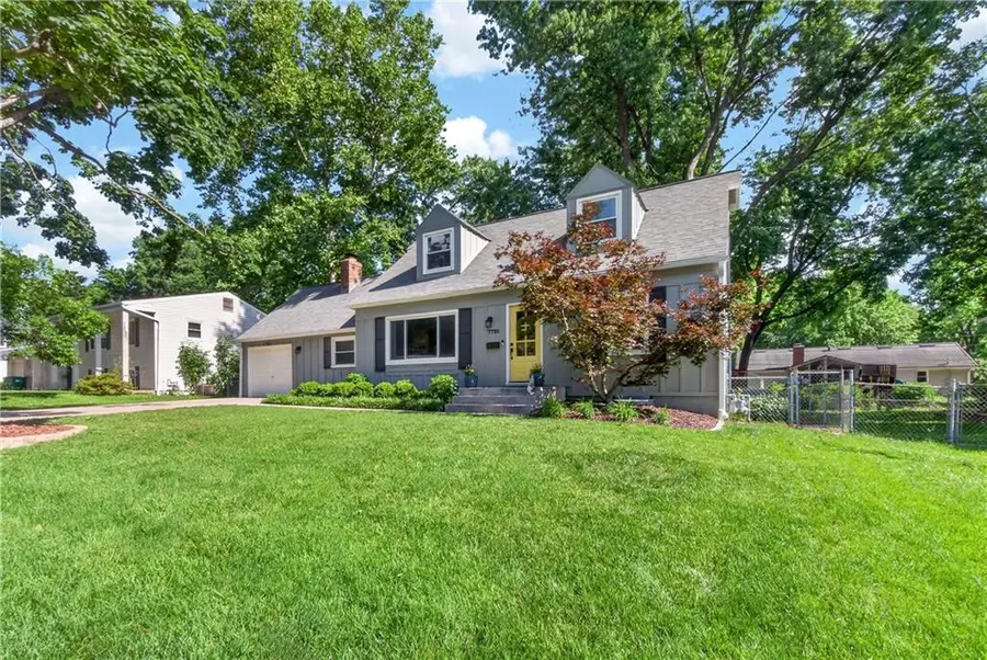 7721 W 96th Terrace, Overland Park, KS 66212 - #3