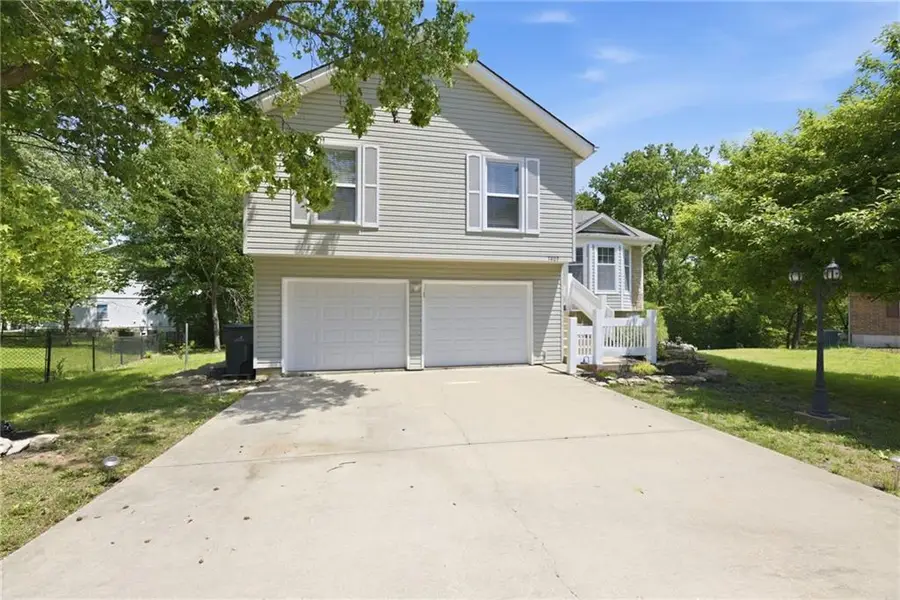 1407 W Prairie Terrace, Olathe, KS 66061 - #2