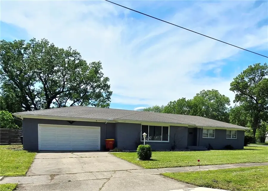 2007 N Michigan Street, Pittsburg, KS 66762 - #2
