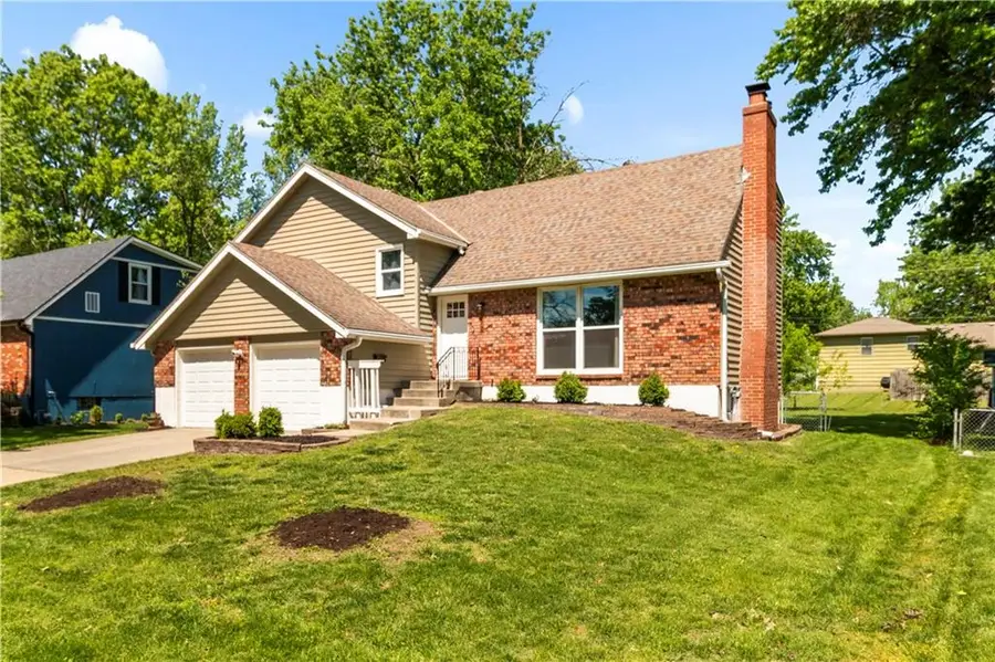 8212 E 134th Terrace, Grandview, MO 64030 - #2