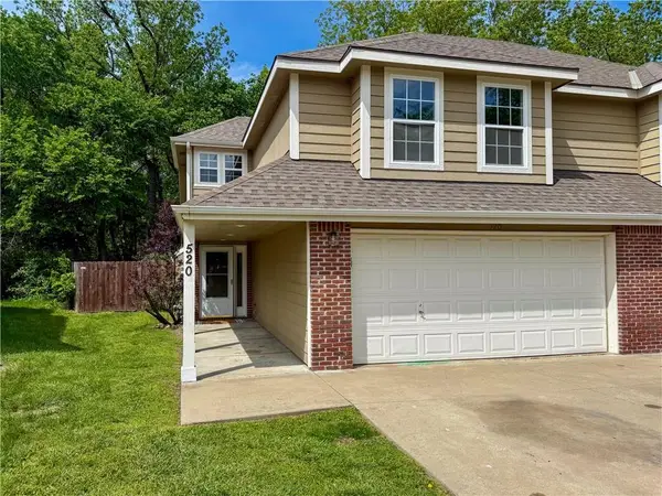 520 N John Doy Court, Lawrence, KS 66049