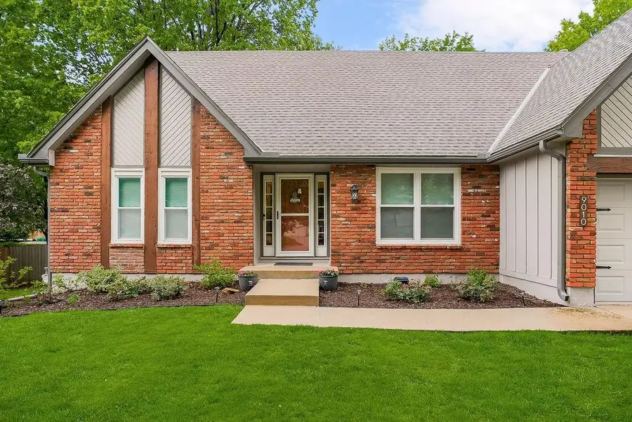 9010 Swarner Drive, Lenexa, KS 66219 - #2