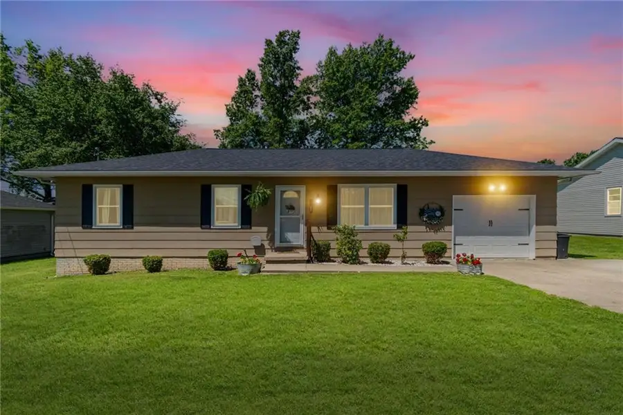 1313 Pearl Street, Carrollton, MO 64633 - #2