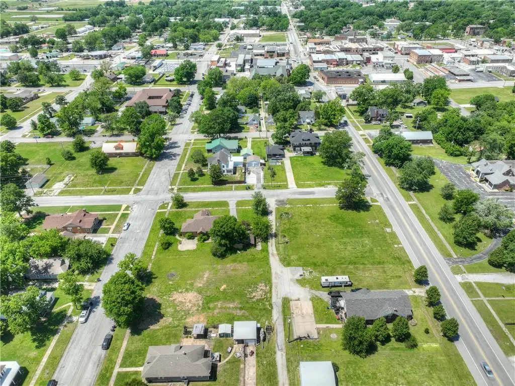 436 E 13th Street Lots 9 & 10 Street, Baxter Springs, KS 66713 - #1