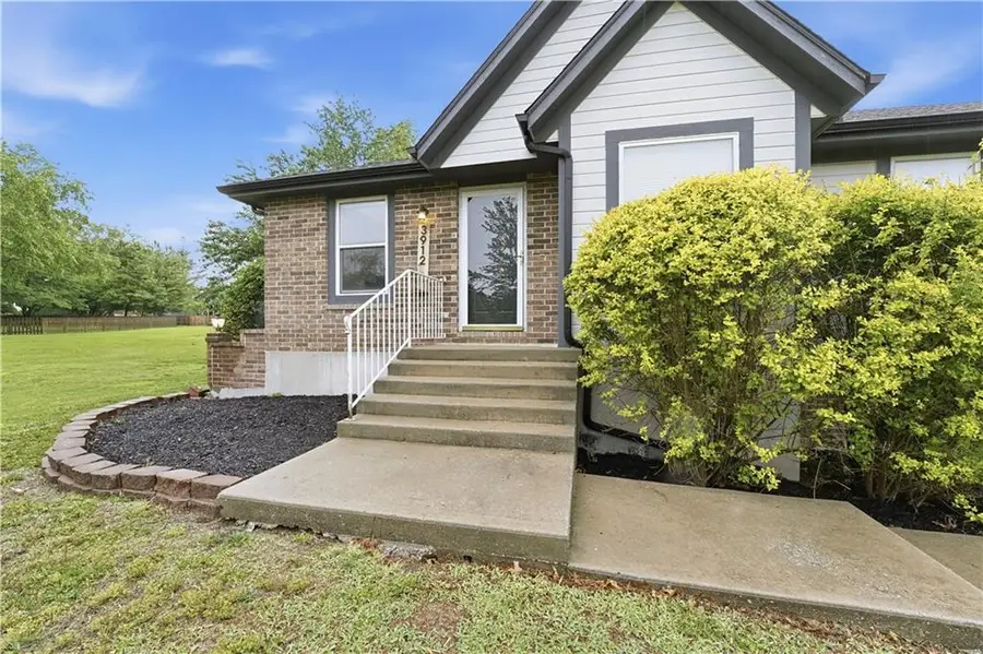 3912 SW Linden Circle, Lees Summit, MO 64082 - #2