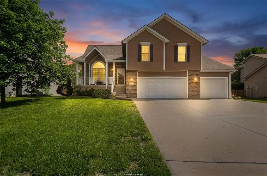 10023 N Willow Avenue, Kansas City, MO 64157 - #1