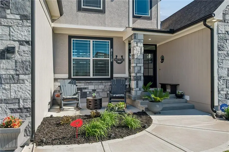 8112 NW 90th Street, Kansas City, MO 64153 - #2