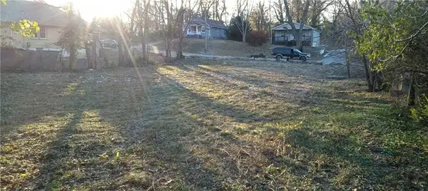 717 N Willis Avenue, Independence, MO 64050