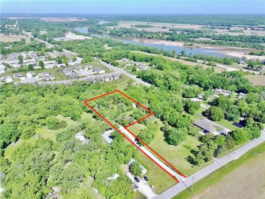8360 Waverly Road, De Soto, KS 66018 - #3