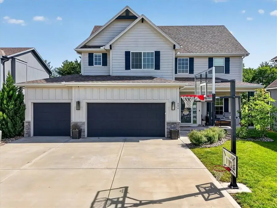 804 SE Holly Court, Blue Springs, MO 64014 - #2