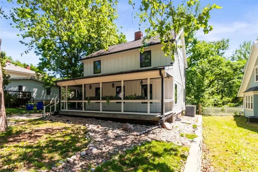 303 SW 2nd Street, Lees Summit, MO 64063 - #2
