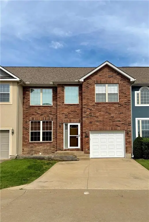1223 Dustins Way, Warrensburg, MO 64093