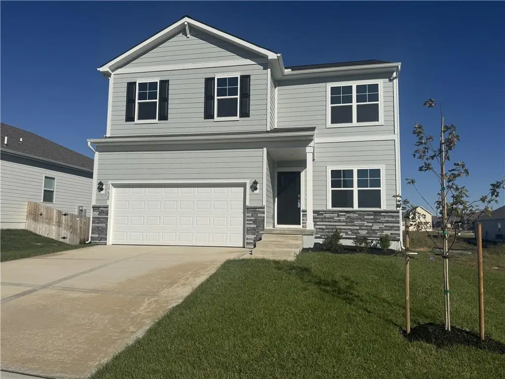 300 Lake Meadows Drive, Smithville, MO 64089 - #1