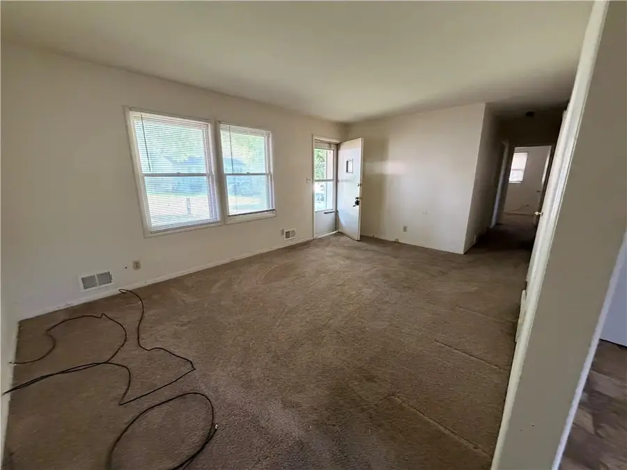 6200 E 150th Terrace, Grandview, MO 64030 - #2