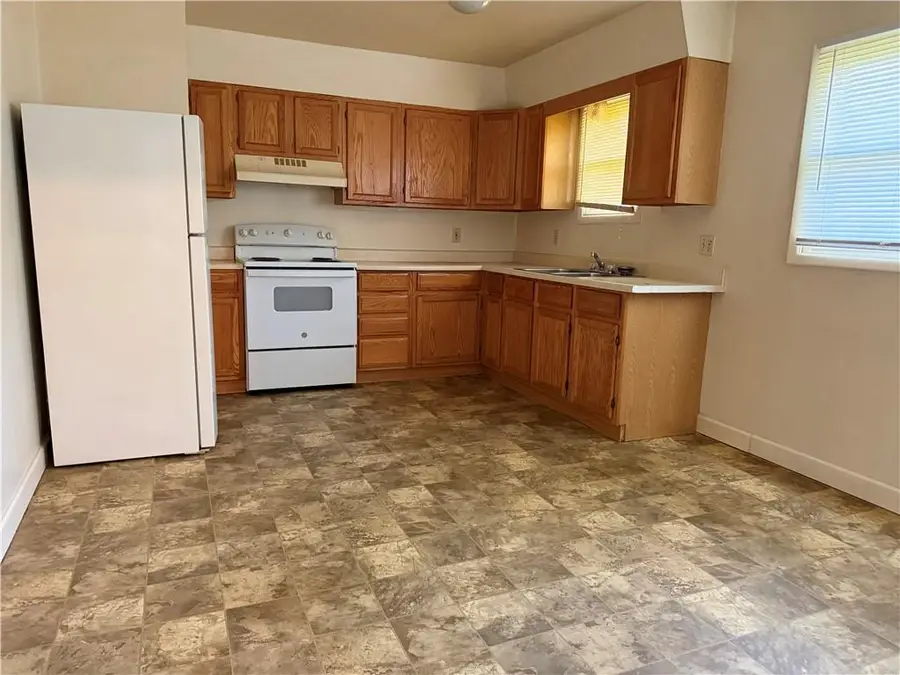 6200 E 150th Terrace, Grandview, MO 64030 - #3