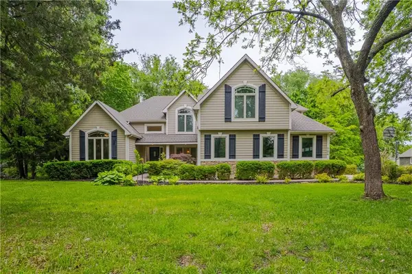 704 Folks Road, Lawrence, KS 66047
