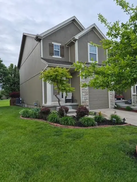 211 N Laurel Street, Gardner, KS 66030 - #2