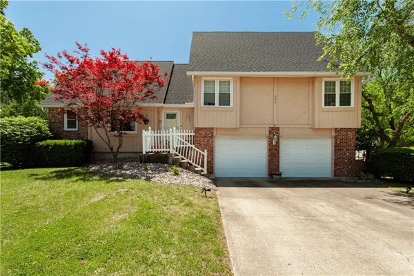 400 N Persimmon Drive, Olathe, KS 66061