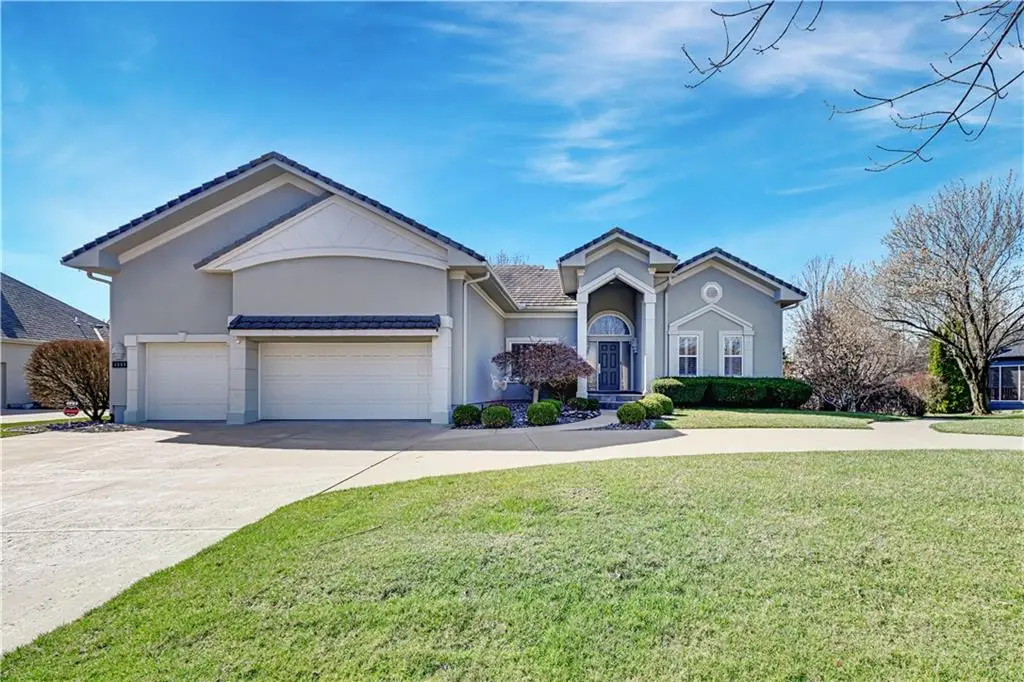 4989 W 150th Place, Leawood, KS 66224 - #1