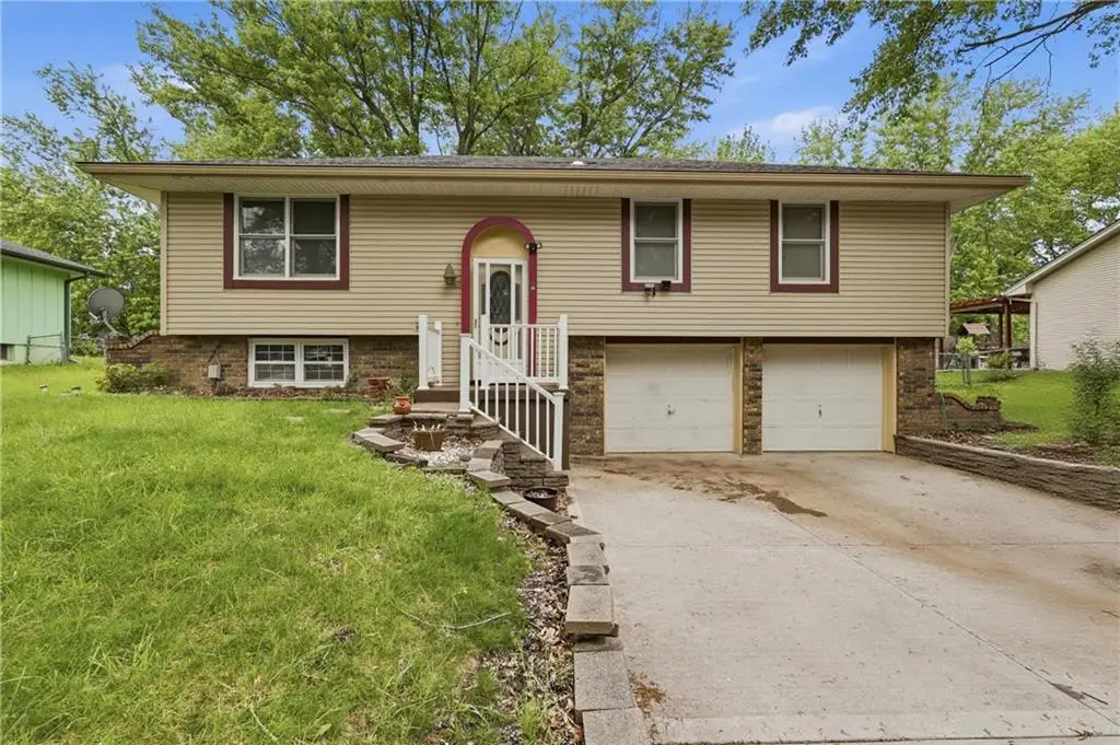 2300 S Harding Street, Oak Grove, MO 64075 - #1