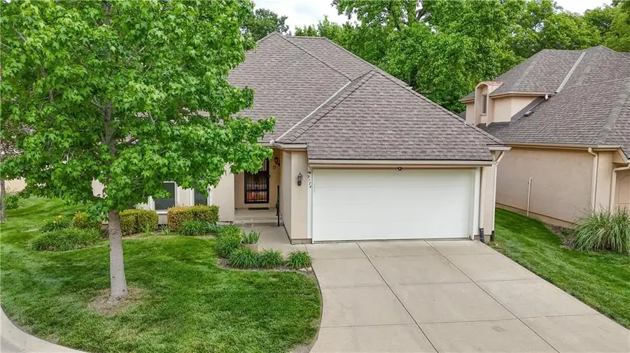9174 W 102nd Terrace, Overland Park, KS 66212 - #2