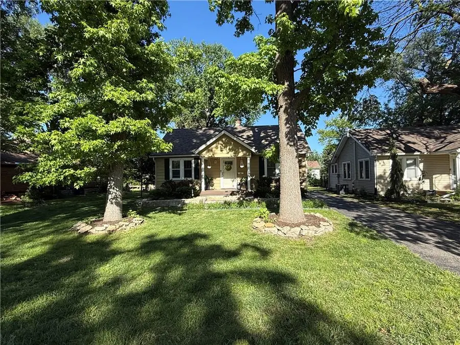 7709 Santa Fe Drive, Overland Park, KS 66204 - #3
