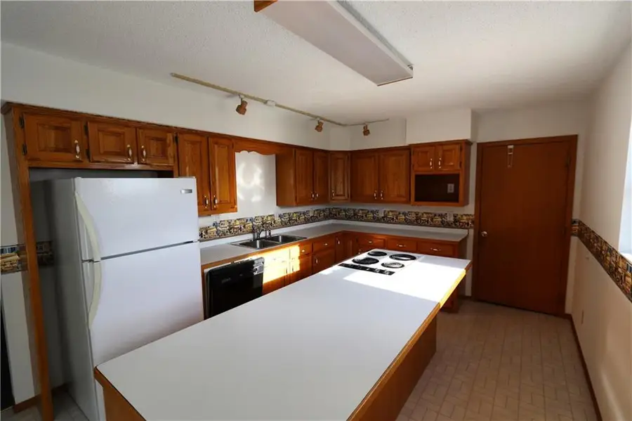 2908 S Day Road, Joplin, MO 64804 - #3