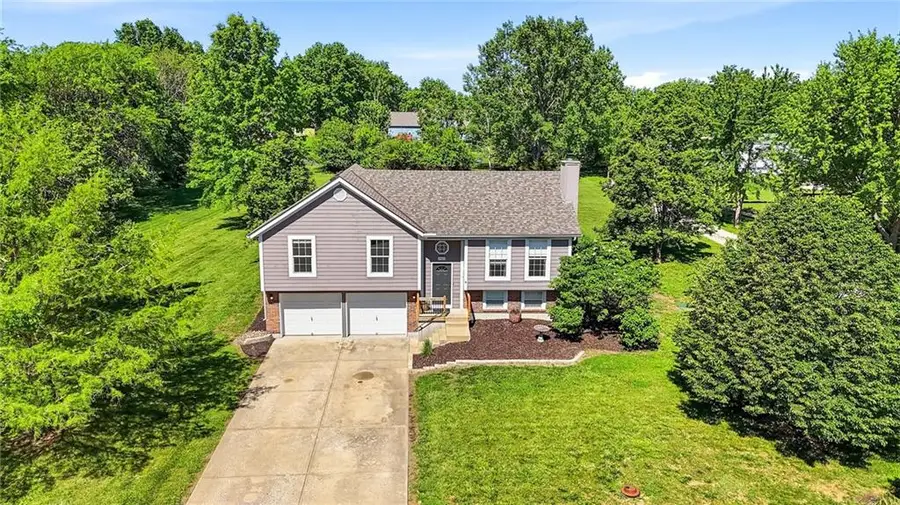 19610 Rosewood Drive, Stilwell, KS 66085 - #3