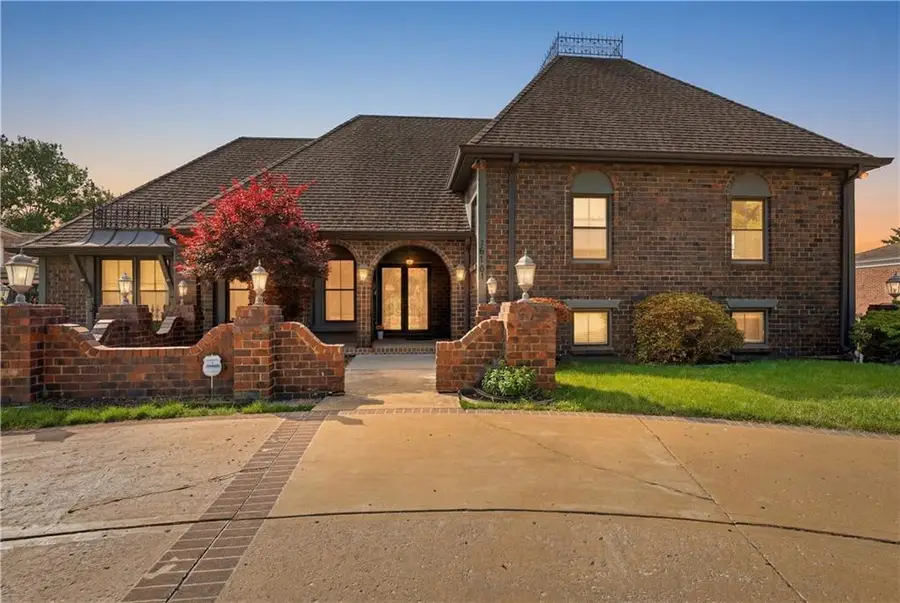 16701 E George Franklyn Drive, Independence, MO 64055 - #3