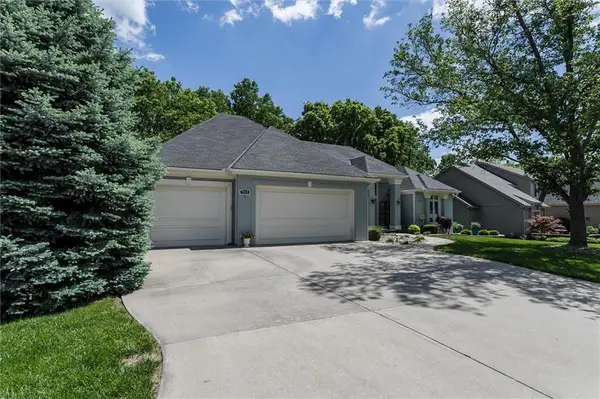 7611 Eicher Drive, Shawnee, KS 66217